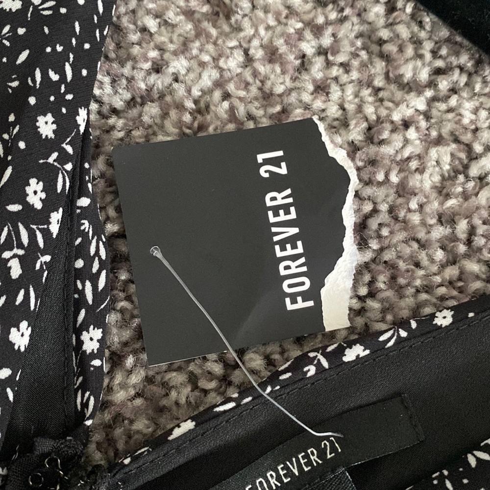 Forever 21 Dress - Picture 4 of 4